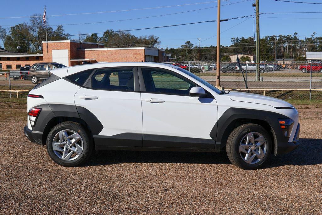 2026 Hyundai KONA SE FWD