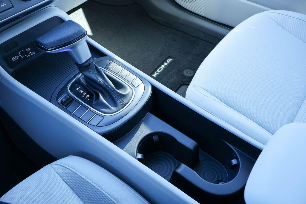 2026 Hyundai KONA SE FWD