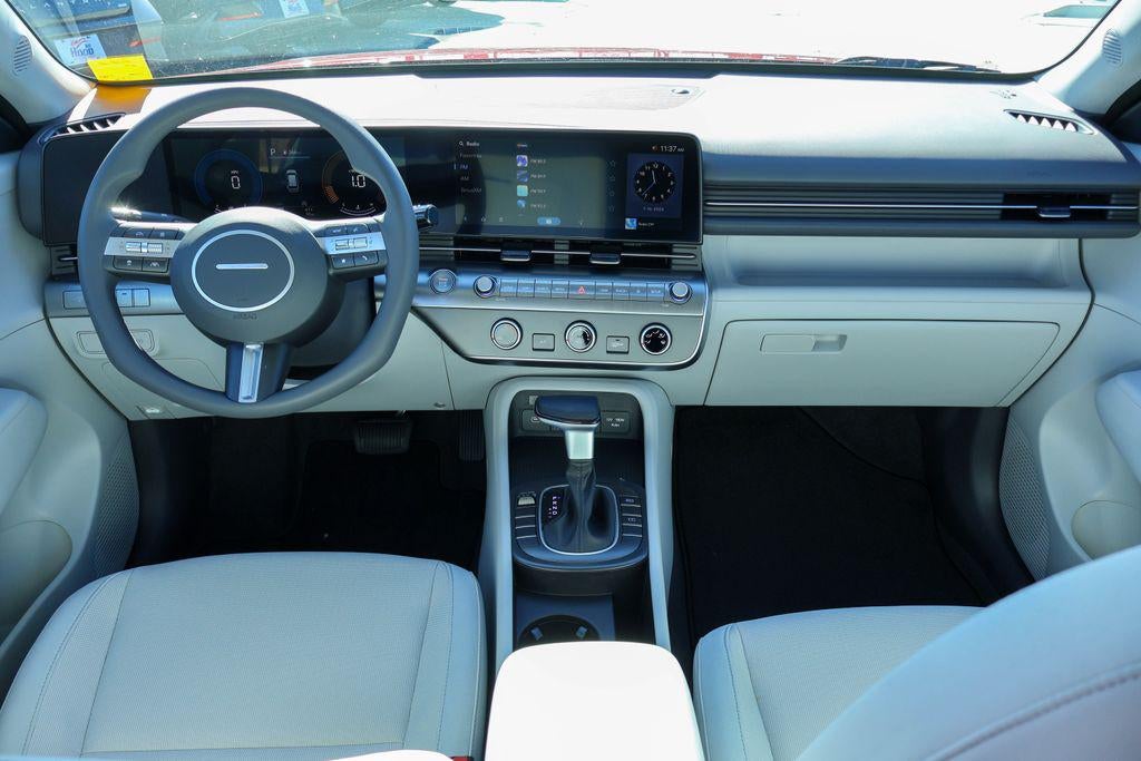 2026 Hyundai KONA SE FWD