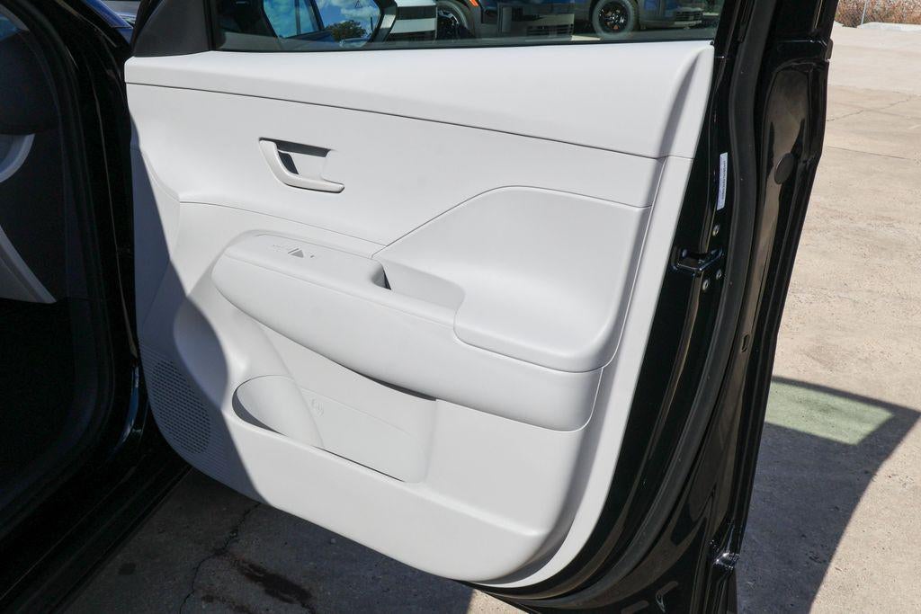 2026 Hyundai KONA SE FWD