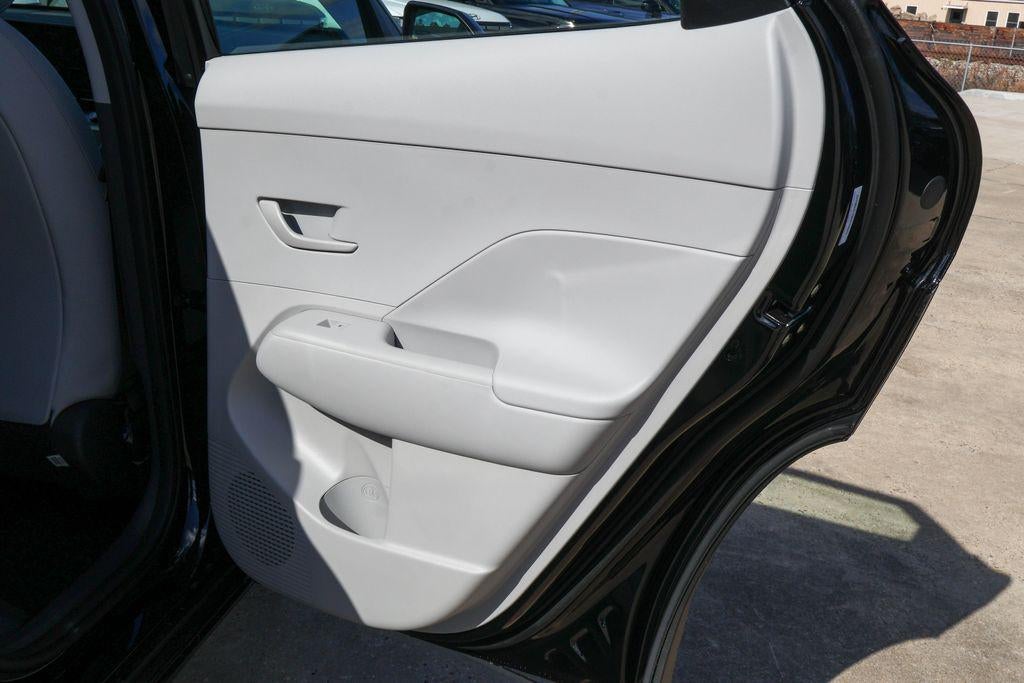 2026 Hyundai KONA SE FWD