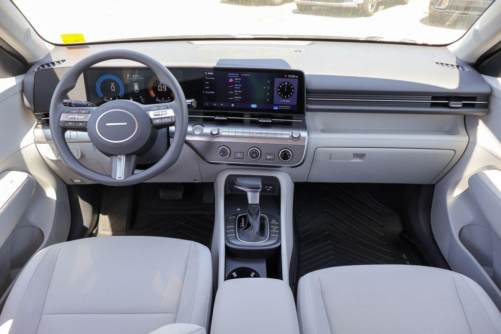 2026 Hyundai KONA SE FWD