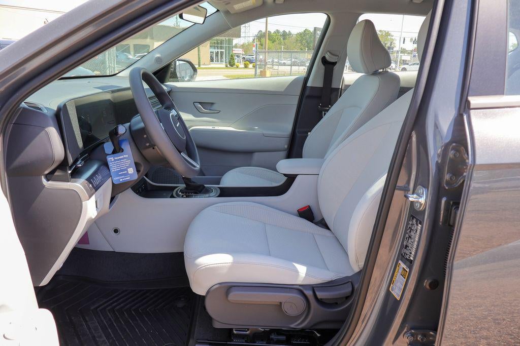 2026 Hyundai KONA SE FWD