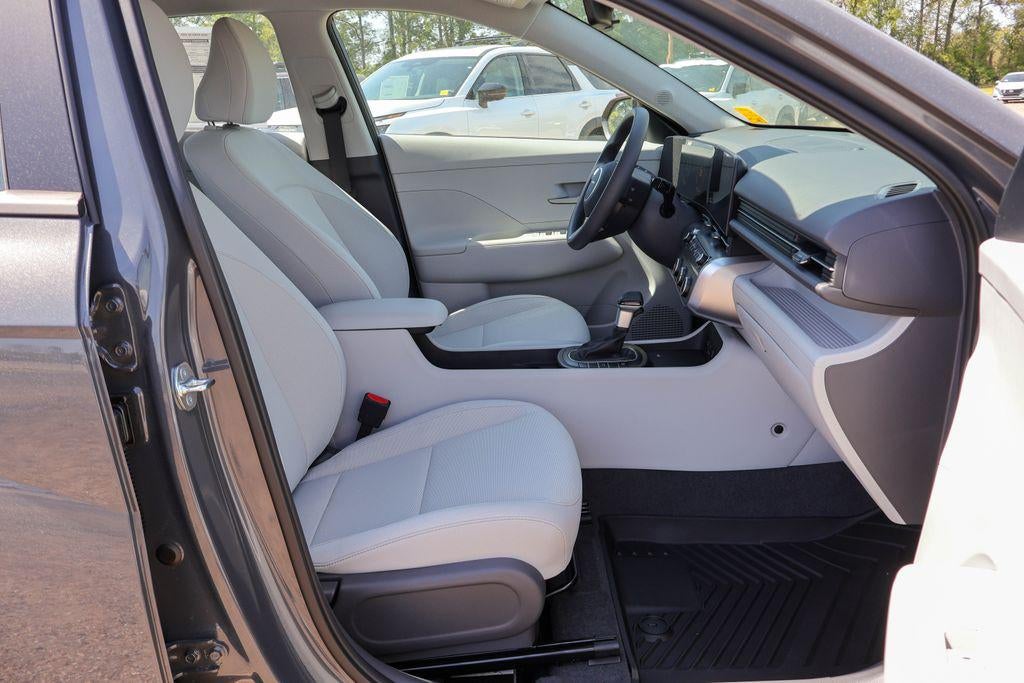 2026 Hyundai KONA SE FWD