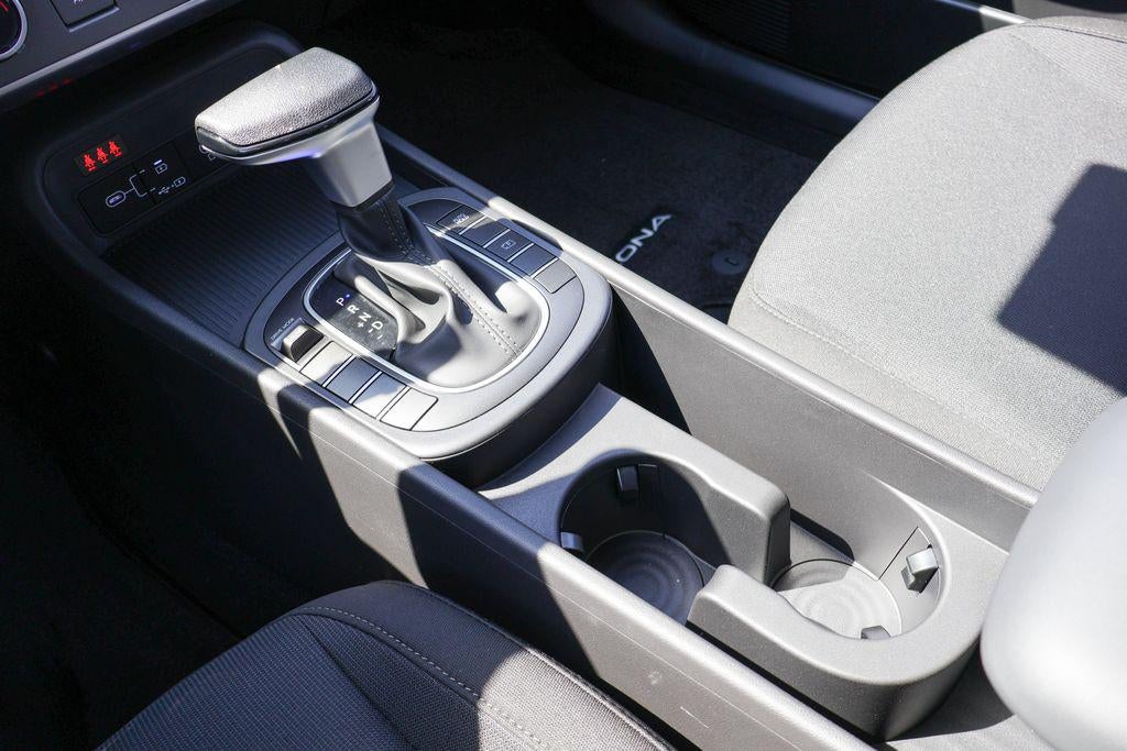 2026 Hyundai KONA SE FWD