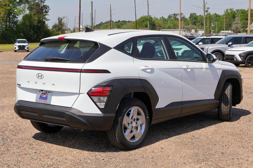 2026 Hyundai KONA SE FWD