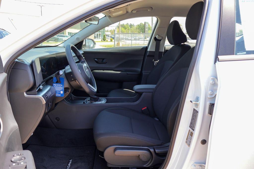 2026 Hyundai KONA SE FWD