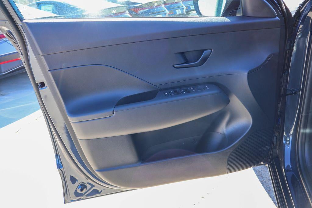 2026 Hyundai KONA SE FWD