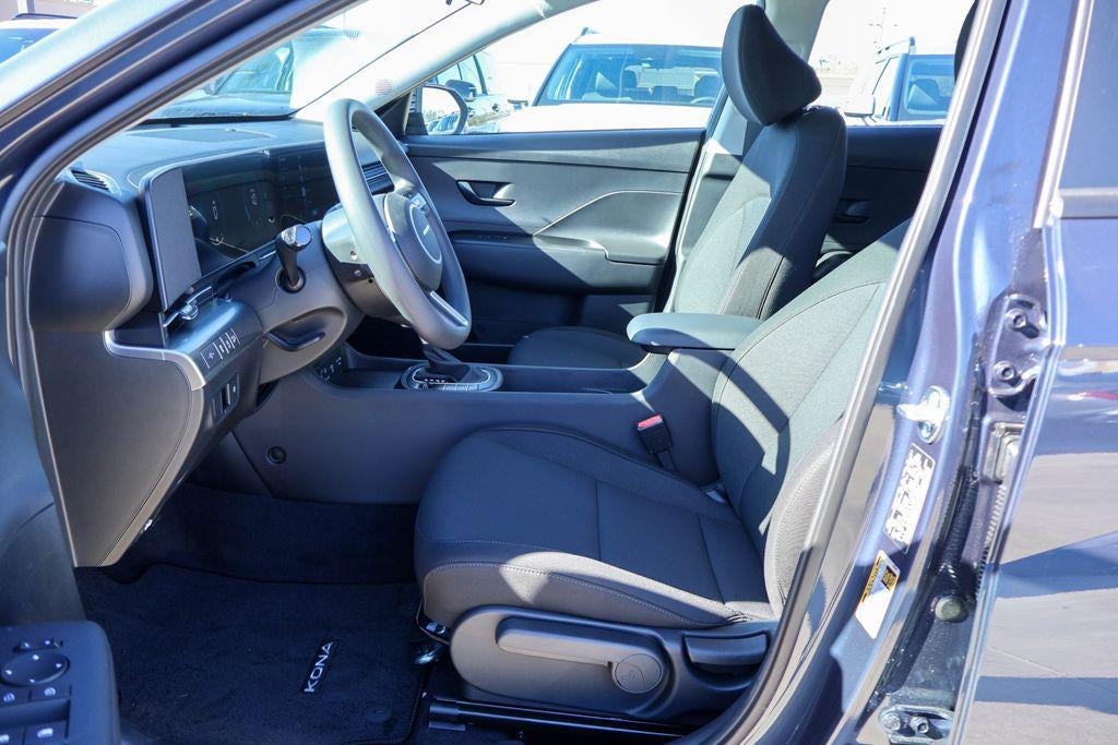 2026 Hyundai KONA SE FWD
