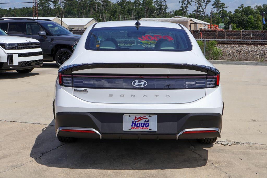 2026 Hyundai SONATA SE