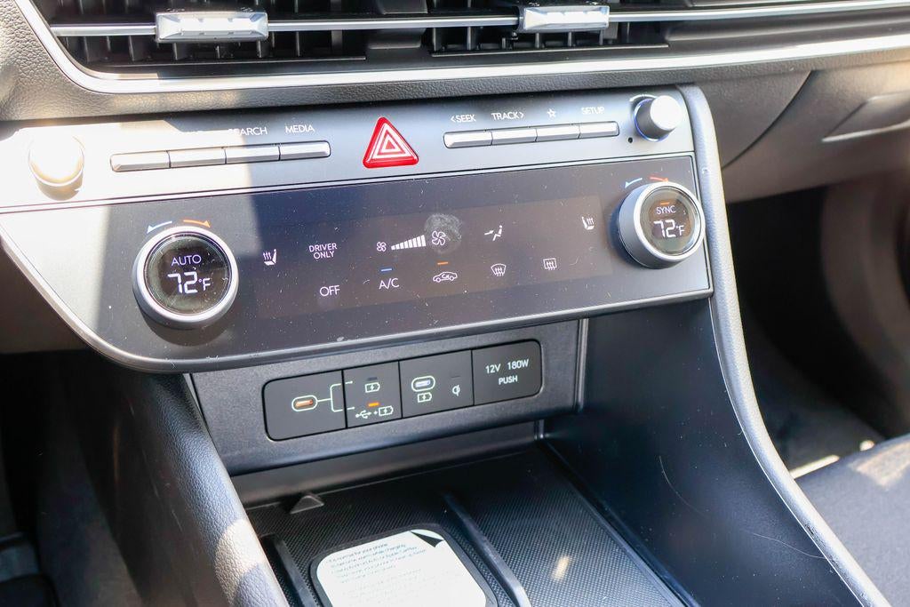 2026 Hyundai SONATA HYBRID SEL