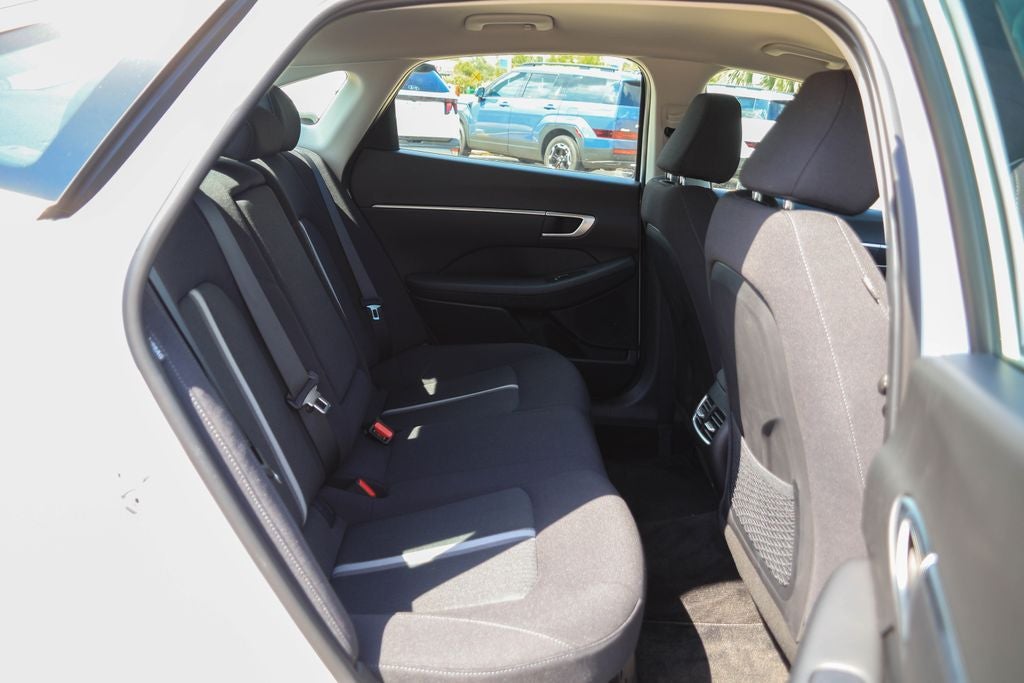 2025 Hyundai SONATA HYBRID SEL