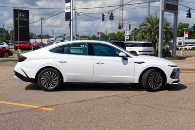2025 Hyundai SONATA HYBRID SEL