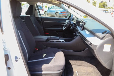 2025 Hyundai SONATA HYBRID SEL
