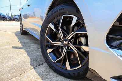 2025 Hyundai SONATA SEL