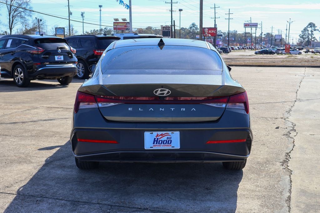 2024 Hyundai ELANTRA SEL