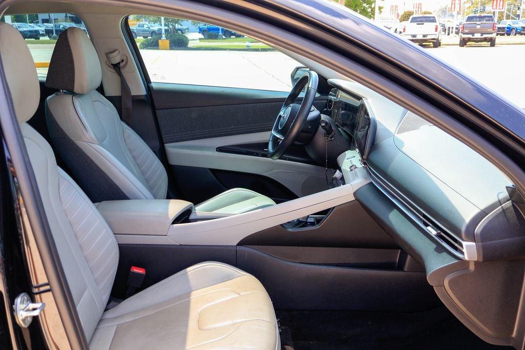 2023 Hyundai ELANTRA Limited