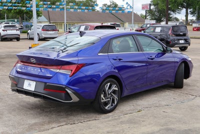 2025 Hyundai ELANTRA Limited
