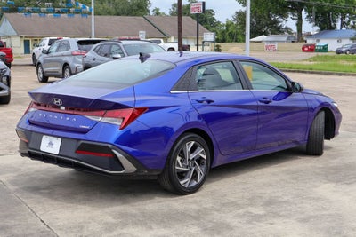 2025 Hyundai ELANTRA Limited