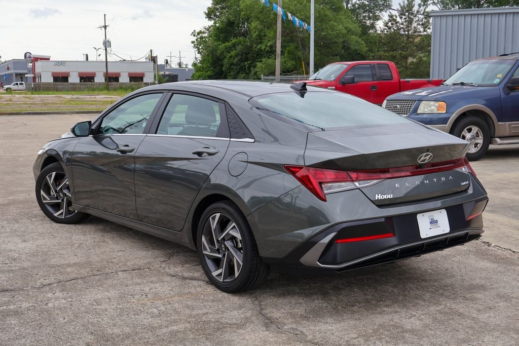 2025 Hyundai ELANTRA Limited
