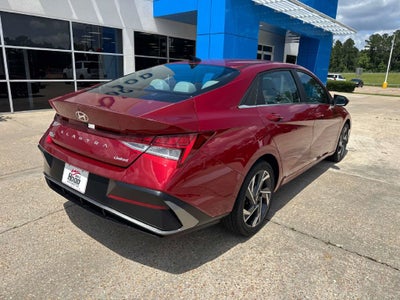 2025 Hyundai ELANTRA Limited