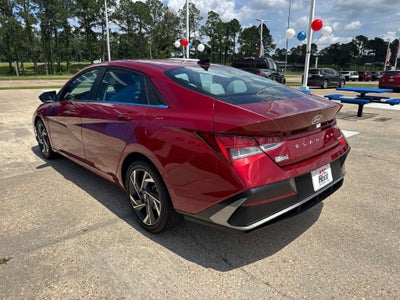 2025 Hyundai ELANTRA Limited