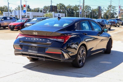 2024 Hyundai ELANTRA Limited
