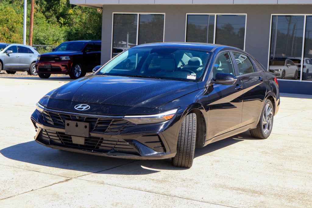 2024 Hyundai ELANTRA Limited