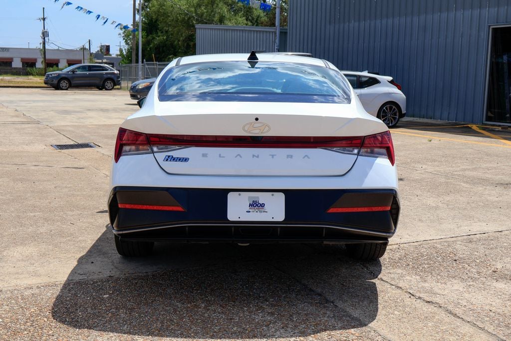 2025 Hyundai ELANTRA SEL Convenience