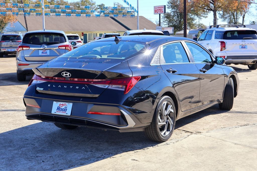 2025 Hyundai ELANTRA SEL Convenience