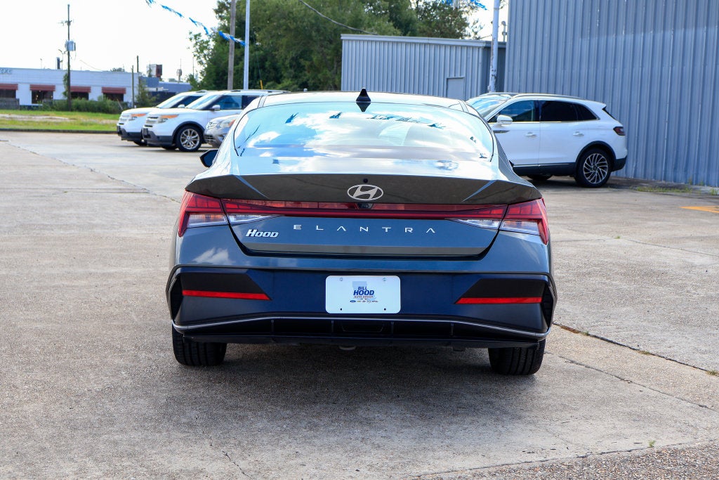 2025 Hyundai ELANTRA SEL Convenience