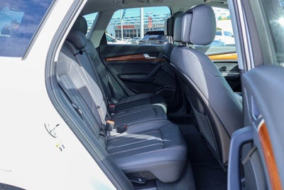 2023 Audi Q5 45 S line Premium quattro