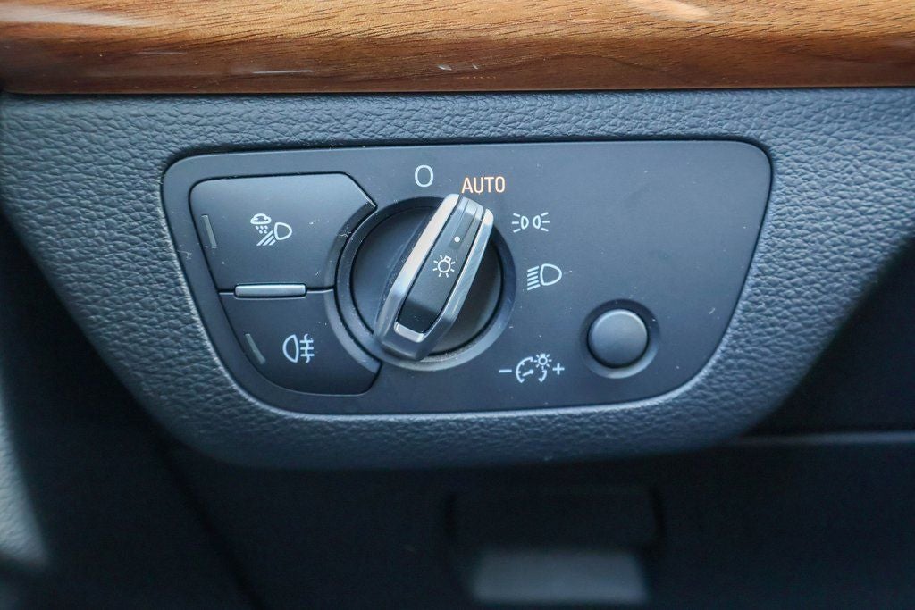 2023 Audi Q5 45 S line Premium quattro